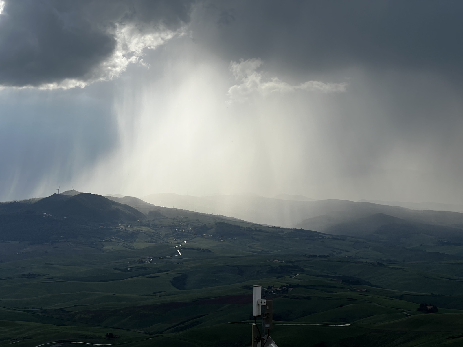 รูปถ่าย อิตาลี(Italy) วอลแตร์รา(Volterra) 2022-05 25