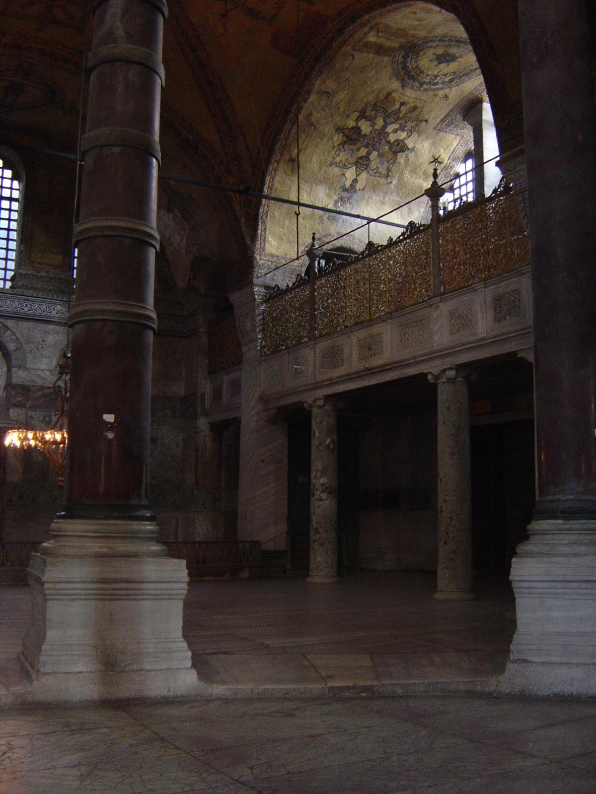 รูปถ่าย ตุรกี(Turkey) อิสตันบูล(Istanbul) อยาซอฟยา(Ayasofya) 2004-12 22