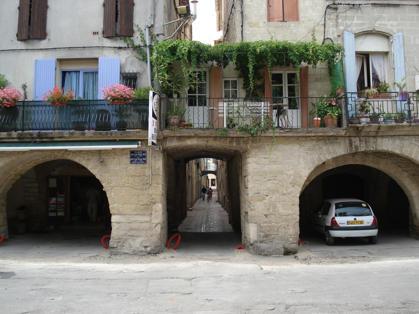 รูปถ่าย ฝรั่งเศส(France) โซเมียร์(Sommieres) 2006-06 45