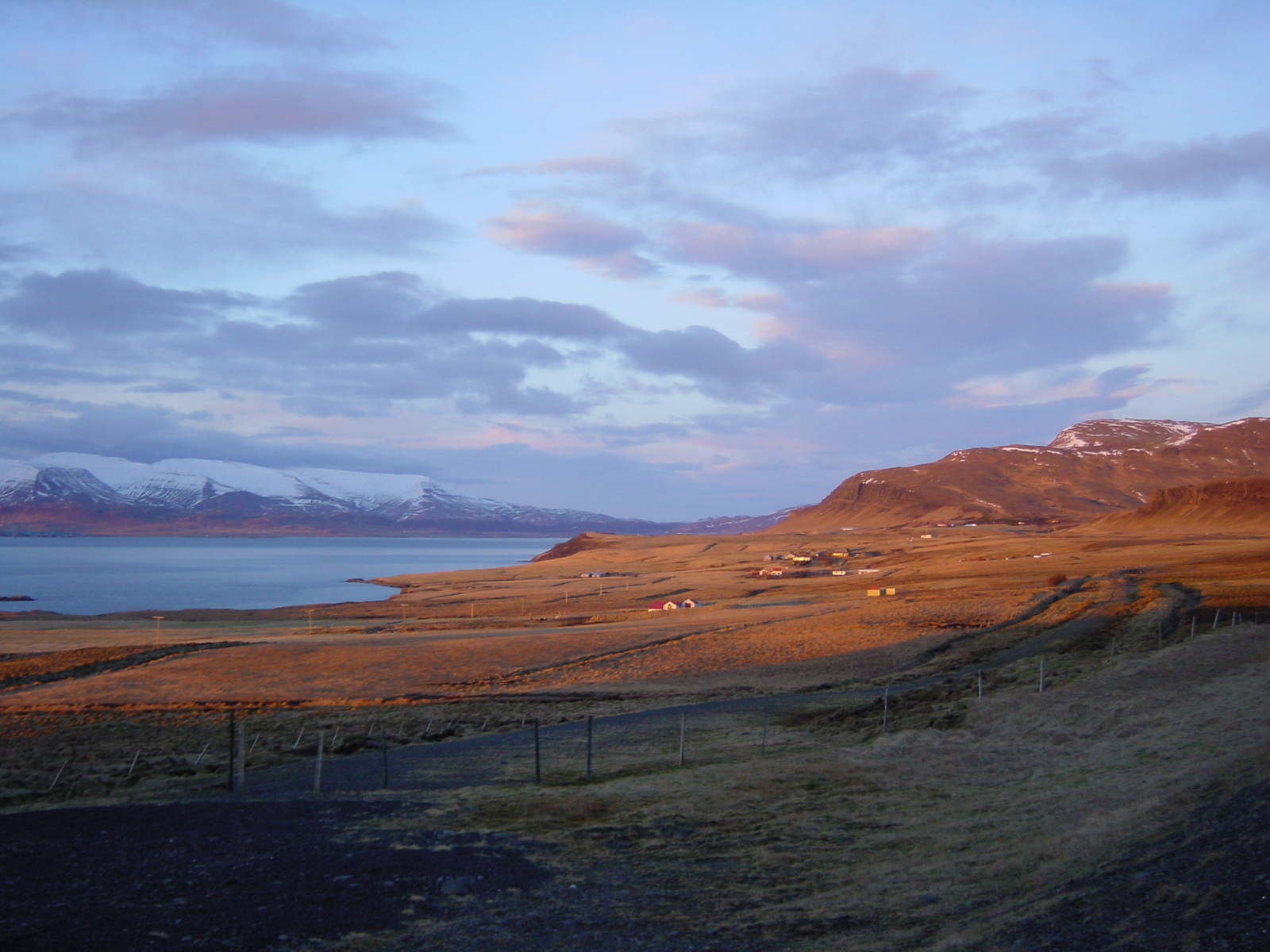 รูปถ่าย ไอซ์แลนด์(Iceland) ถนนหมายเลข 39 ไปเรคยาวิก(Road 39 to Reykjavik) 2003-03 17