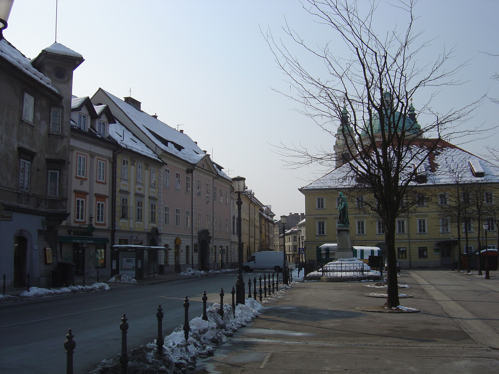 รูปถ่าย สโลวีเนีย(Slovenia) ลีอูบลีอานา(Ljubljana) 2005-03 38