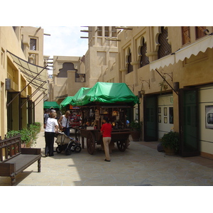 รูปถ่าย สหรัฐอาหรับเอมิเรตส์(United Arab Emirates) ดูไบ(Dubai) มะดีนัตจุมัยเราะห์(Medina Jumeirah) 2005-03 34