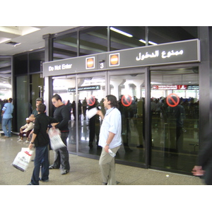 รูปถ่าย สหรัฐอาหรับเอมิเรตส์(United Arab Emirates) ดูไบ(Dubai) สนามบินดูไบ(Dubai International Airport) 2005-11 0