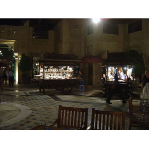 รูปถ่าย สหรัฐอาหรับเอมิเรตส์(United Arab Emirates) ดูไบ(Dubai) มะดีนัตจุมัยเราะห์(Medina Jumeirah) 2005-11 2