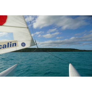 รูปถ่าย นิวแคลิโดเนีย(New Caledonia) เกาะลีฟู(Lifou) อ่าวชาโตบรีย็อง(Chateaubriand Bay) 2010-05 22