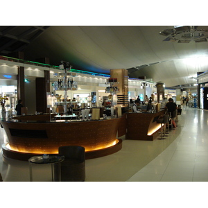 รูปถ่าย ไทย(Thailand) กรุงเทพมหานคร(Bangkok) ท่าอากาศยานสุวรรณภูมิ(Suvarnabhumi Airport) 2007-03 27