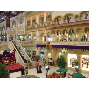 รูปถ่าย สหรัฐอาหรับเอมิเรตส์(United Arab Emirates) ดูไบ(Dubai) ห้างเมอร์กาโต(Mercato shopping mall) 2005-11 9