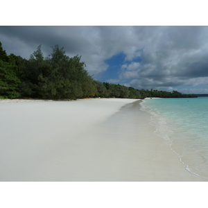 รูปถ่าย นิวแคลิโดเนีย(New Caledonia) เกาะลีฟู(Lifou) หาดลูเอ็งโกนี(Luengoni Beach) 2010-05 12
