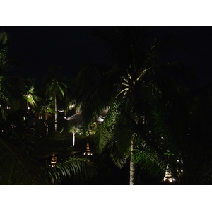 รูปถ่าย ไทย(Thailand) เขาหลัก(Khao Lak) โรงแรมเลอเมอริเดียน เขาหลัก(Meridien Khao Lak Hotel) สีสันกลางคืน(By Night) 2005-12 26