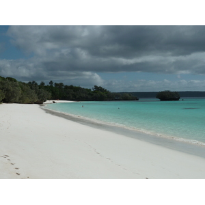 รูปถ่าย นิวแคลิโดเนีย(New Caledonia) เกาะลีฟู(Lifou) หาดลูเอ็งโกนี(Luengoni Beach) 2010-05 28