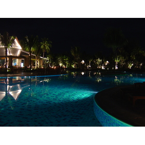 รูปถ่าย ไทย(Thailand) เขาหลัก(Khao Lak) โรงแรมเลอเมอริเดียน เขาหลัก(Meridien Khao Lak Hotel) สีสันกลางคืน(By Night) 2005-12 32