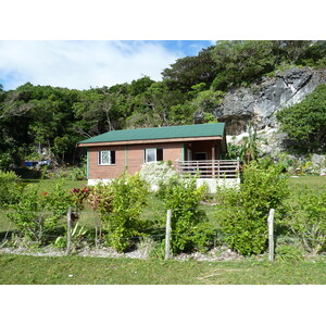 รูปถ่าย นิวแคลิโดเนีย(New Caledonia) เกาะลีฟู(Lifou) โยซิป(Josip) 2010-05 11