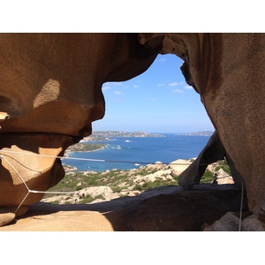 รูปถ่าย อิตาลี(Italy) ซาร์ดิเนีย(Sardinia) หินรูปหมี (รอกชาเดลลอร์โซ)(Roccia dell'Orso) 2015-06 19