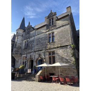 รูปถ่าย ฝรั่งเศส(France) รอชฟอร์-อ็อง-แตร์(Rochefort en terre) 2026-04 11