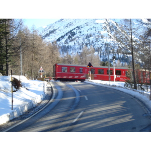 รูปถ่าย สวิสเซอร์แลนด์(Switzerland) จากปอนเตรซีนาไปลาโกเบียนโก(From Pontresina to Lago Bianco) 2007-01 87