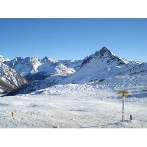 รูปถ่าย สวิสเซอร์แลนด์(Switzerland) จากปอนเตรซีนาไปลาโกเบียนโก(From Pontresina to Lago Bianco) 2007-01 27