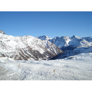 รูปถ่าย สวิสเซอร์แลนด์(Switzerland) จากปอนเตรซีนาไปลาโกเบียนโก(From Pontresina to Lago Bianco) 2007-01 17