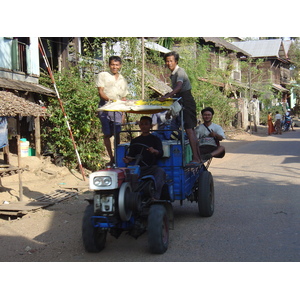 รูปถ่าย พม่า(Myanmar) มะริด(Myeik (Mergui)) 2005-01 158