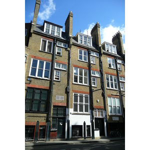 รูปถ่าย อังกฤษ(United Kingdom) ลอนดอน(London) ตรอกเซาท์มอลตัน(South Molton Lane) 2007-09 18
