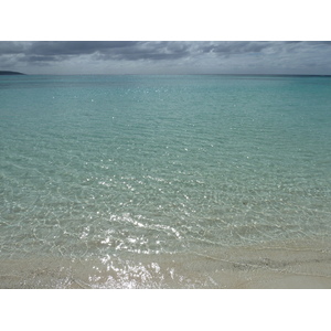 รูปถ่าย นิวแคลิโดเนีย(New Caledonia) เกาะลีฟู(Lifou) หาดลูเอ็งโกนี(Luengoni Beach) 2010-05 24