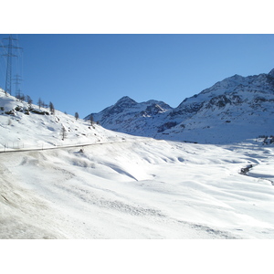 รูปถ่าย สวิสเซอร์แลนด์(Switzerland) จากปอนเตรซีนาไปลาโกเบียนโก(From Pontresina to Lago Bianco) 2007-01 52