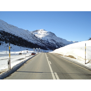 รูปถ่าย สวิสเซอร์แลนด์(Switzerland) จากปอนเตรซีนาไปลาโกเบียนโก(From Pontresina to Lago Bianco) 2007-01 70