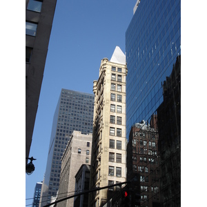 รูปถ่าย สหรัฐอเมริกา(United States) นิวยอร์ก(New York) ตามถนนฟิฟท์อเวนิว(down the 5th Avenue) 2006-03 72