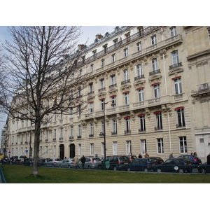 รูปถ่าย ฝรั่งเศส(France) ปารีส(Paris) คุ้มที่ 17 (17th Arrondissement) ปลาส  มาเลแอร์บ(Place Malesherbes) 2006-03 5