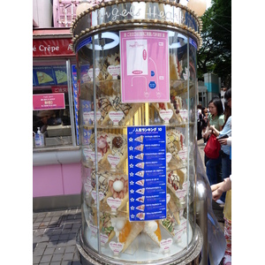 รูปถ่าย ญี่ปุ่น(Japan) โตเกียว(Tokyo) ถนนทาเคชิตะ(Takeshita Street) 2010-06 20