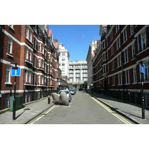 รูปถ่าย อังกฤษ(United Kingdom) ลอนดอน(London) สวนบราวน์ฮาร์ต(Brown Hart Gardens) 2007-09 16