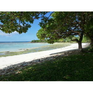 รูปถ่าย นิวแคลิโดเนีย(New Caledonia) เกาะลีฟู(Lifou) หมู่บ้านมู(Mu) 2010-05 20