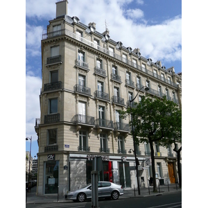 รูปถ่าย ฝรั่งเศส(France) ปารีส(Paris) คุ้มที่ 17 (17th Arrondissement) ถนนวากราม(Avenue de Wagram) 2007-05 56