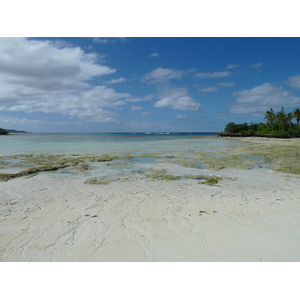 รูปถ่าย นิวแคลิโดเนีย(New Caledonia) เกาะลีฟู(Lifou) หมู่บ้านมู(Mu) 2010-05 35