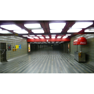 รูปถ่าย สาธารณรัฐเช็ก(Czech Republic) ปราก(Prague) สถานีรถไฟหลักปราก(Hlavni Nadrazi) 2007-07 15