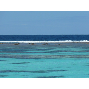 รูปถ่าย นิวแคลิโดเนีย(New Caledonia) เกาะลีฟู(Lifou) หมู่บ้านมู(Mu) 2010-05 44