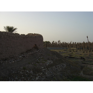 รูปถ่าย โอมาน(Oman) มาฮาดา(Mahada) 2005-03 10