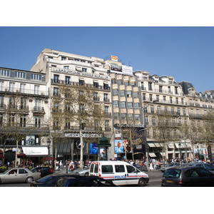 รูปถ่าย ฝรั่งเศส(France) ปารีส(Paris) ช็องเซลีเซ(Champs Elysees) 2006-04 22