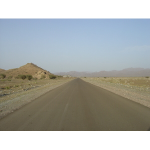 รูปถ่าย โอมาน(Oman) จากบูไมิไปถนนมาฮาดา(Buraimi to Mahada road) 2005-03 23