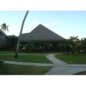 รูปถ่าย เฟรนช์โพลี่นีเซีย(Polynesia) มูเรีย(Moorea) โรงแรมเพิร์ลรีสอร์ต(Pearl Resort Hotel) 2006-04 25