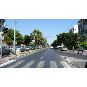 รูปถ่าย อิสราเอล(Israel) เทลอาวีฟ(Tel Aviv) ถนนอิบน์กบีรอล(Ibn Gvirol Street) 2007-06 10