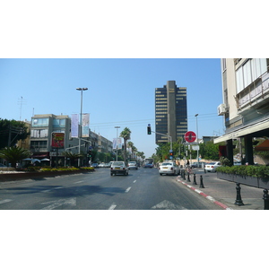 รูปถ่าย อิสราเอล(Israel) เทลอาวีฟ(Tel Aviv) ถนนอิบน์กบีรอล(Ibn Gvirol Street) 2007-06 11