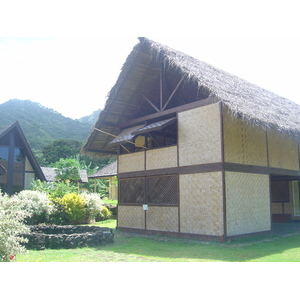 รูปถ่าย เฟรนช์โพลี่นีเซีย(Polynesia) หมู่เกาะมาร์เคซัส(Marquises) 2006-04 57