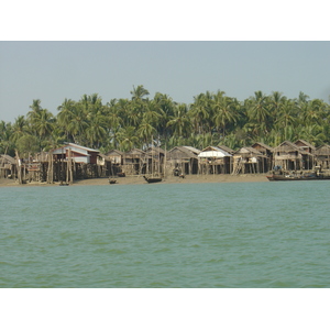 รูปถ่าย พม่า(Myanmar) มะริด(Myeik (Mergui)) 2005-01 193