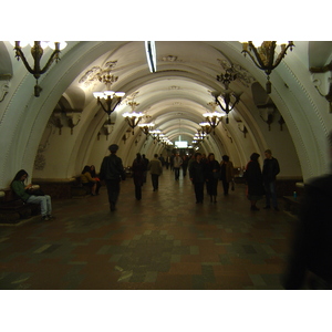 รูปถ่าย รัสเซีย(Russia) มอสโก(Moscow) รถไฟใต้ดิน(Subway) 2005-04 10