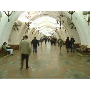 รูปถ่าย รัสเซีย(Russia) มอสโก(Moscow) รถไฟใต้ดิน(Subway) 2005-04 9