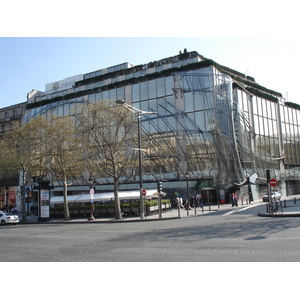 รูปถ่าย ฝรั่งเศส(France) ปารีส(Paris) ช็องเซลีเซ(Champs Elysees) 2006-04 33