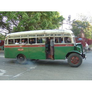 รูปถ่าย พม่า(Myanmar) ย่างกุ้ง(Yangon) 2005-01 5
