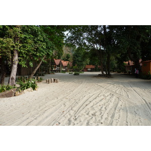 รูปถ่าย ไทย(Thailand) เกาะช้าง(Ko Chang) หาดทรายขาว(White sand beach) 2011-02 22