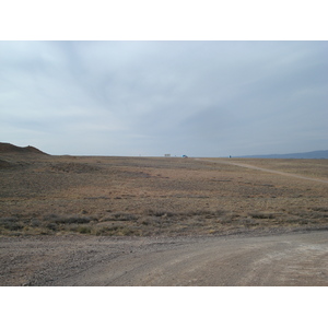 รูปถ่าย คาซัคสถาน(Kazakhstan) ถนนจากอัลมาตีไปหุบผาชารึน(Almaty to Charyn Canyon road) 2007-03 80