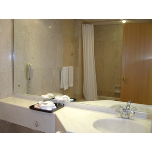 รูปถ่าย สหรัฐอาหรับเอมิเรตส์(United Arab Emirates) อาเลอิน(Al Ain) โรงแรมฮิลตัน(Hilton Hotel) 2005-03 2
